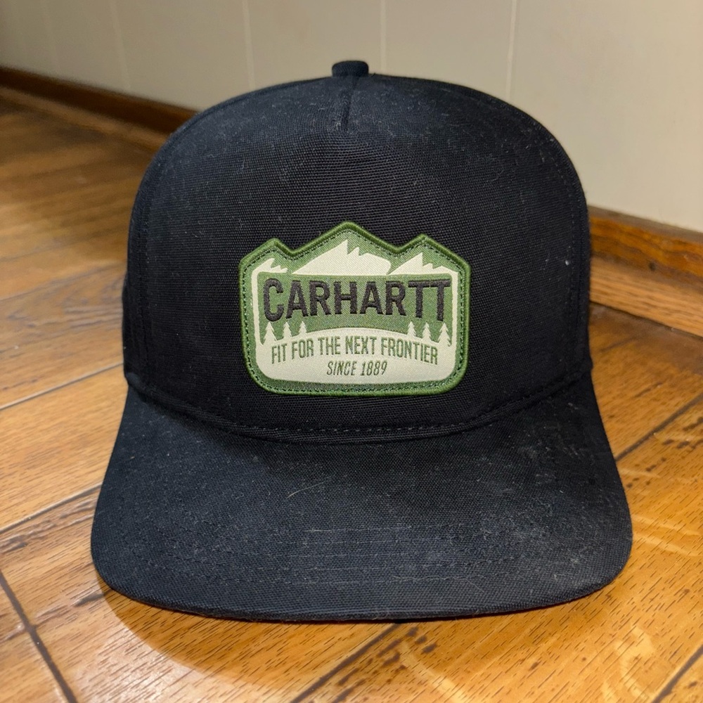 NWOT Men’s Carhartt Mountain Patch Hat